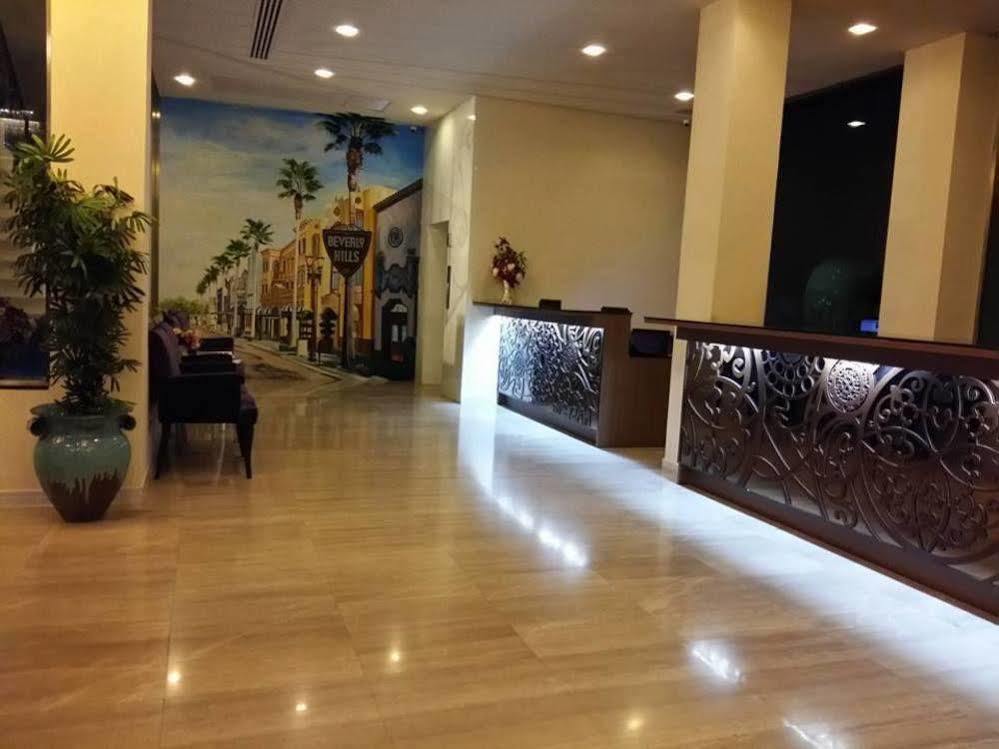 The Beverly Hills Hotel Nakhonratchasima Exterior foto